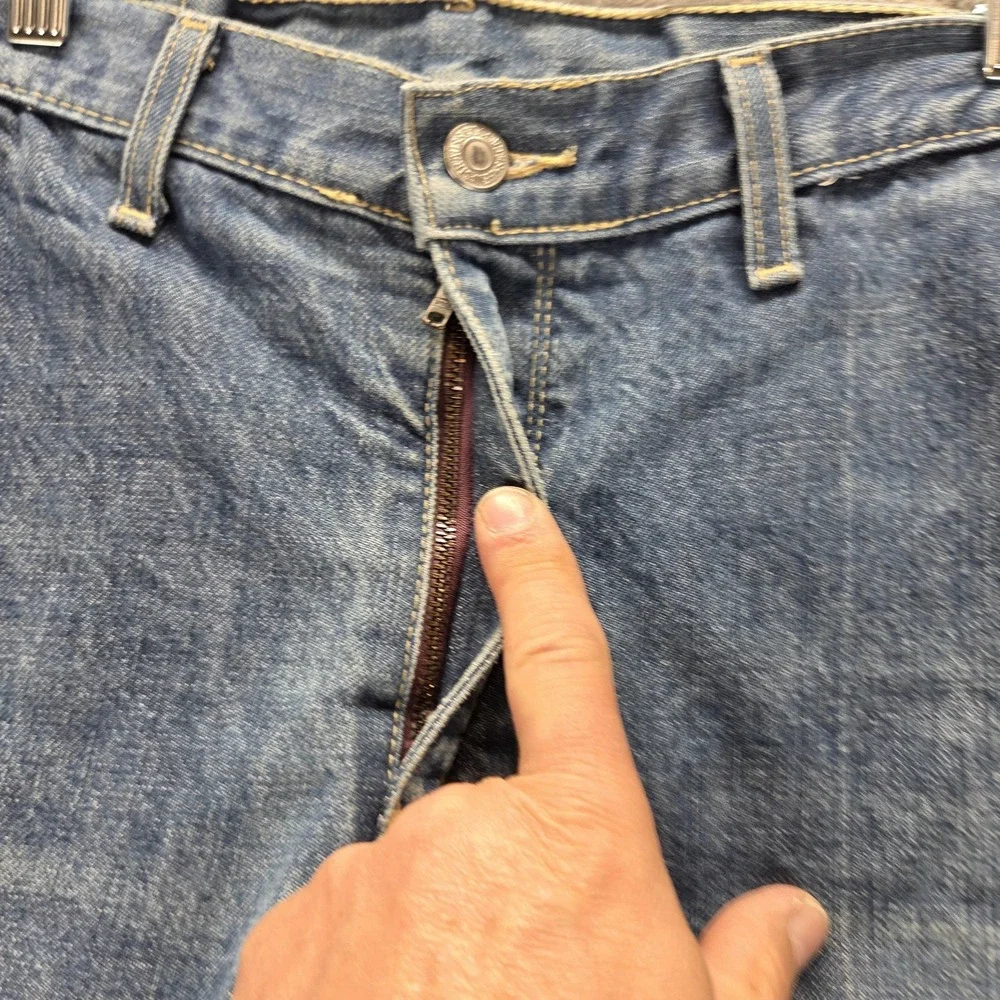 Vintage Levis Engineered Jeans Mens Blue Twisted Zip Fly Medium Wash Fits 31x30
